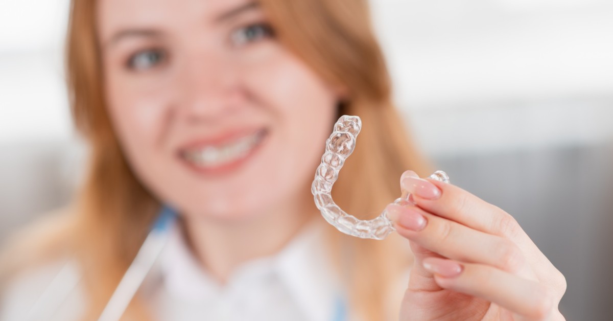Invisalign Refinement Alles über die Nachbehandlung medondo.health